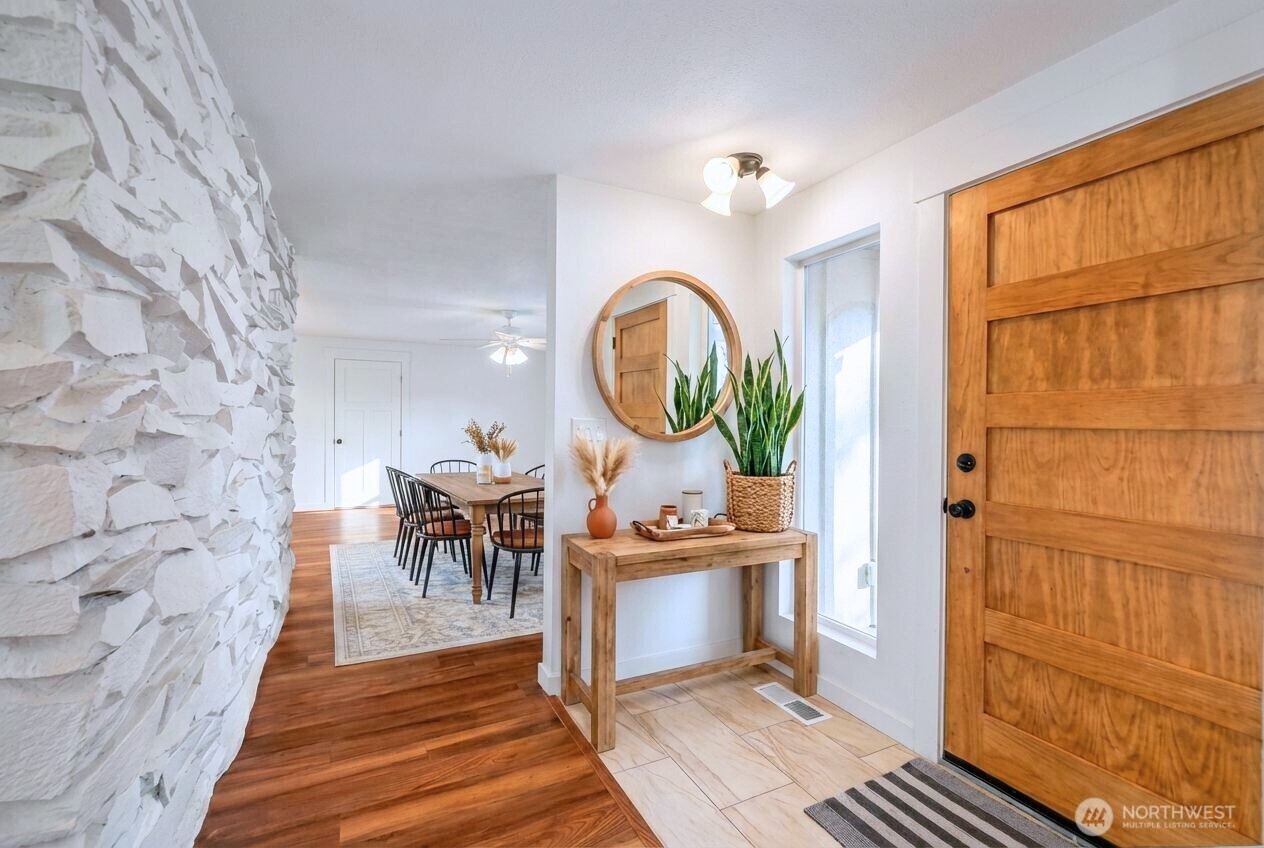 3015 Victor Place , Everett, WA 98201