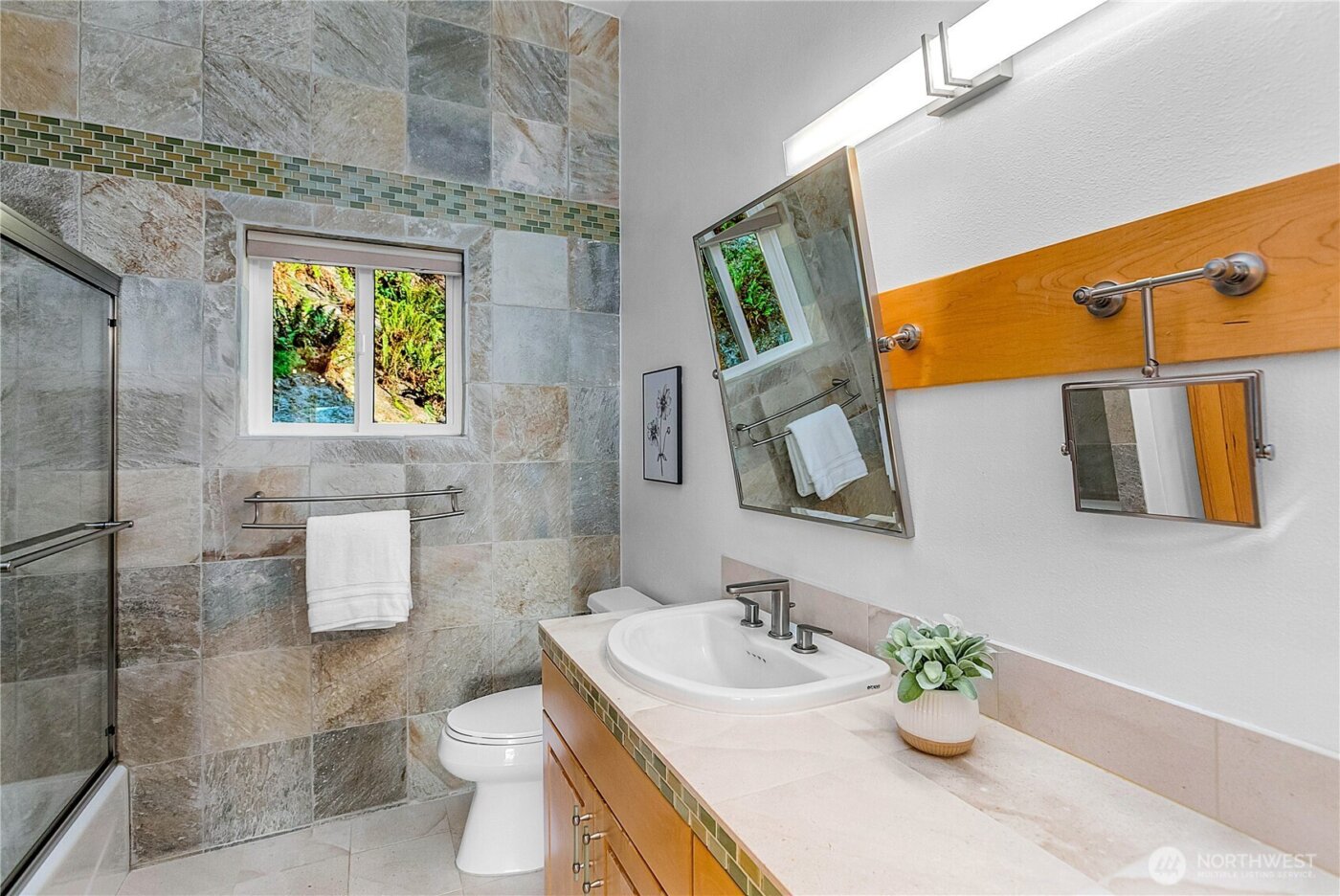 4311 Romano Lane , Tokeland, WA 98590