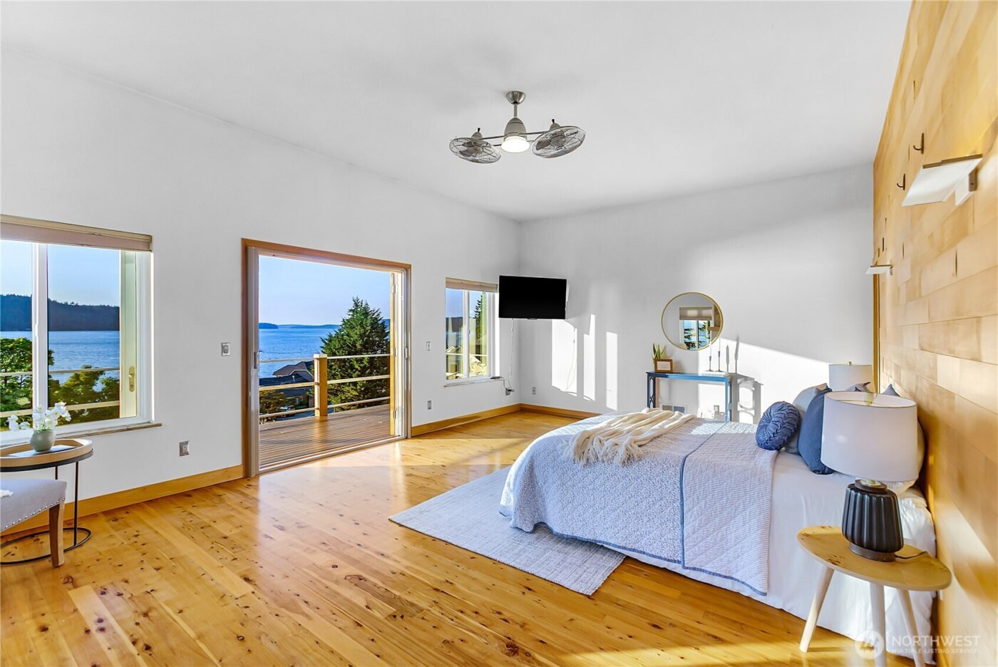 4311 Romano Lane , Tokeland, WA 98590