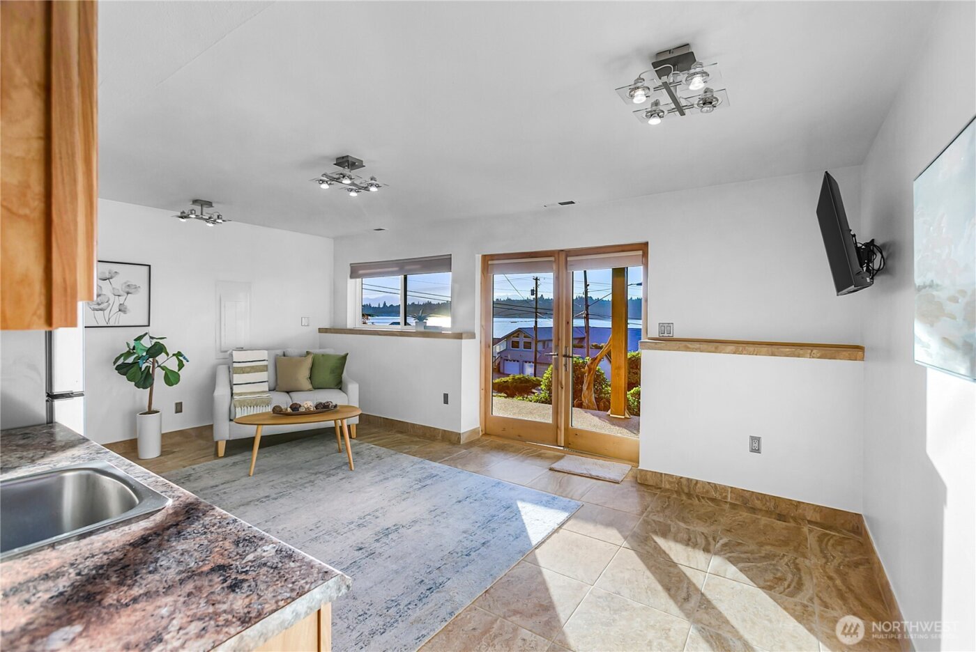 4311 Romano Lane , Tokeland, WA 98590