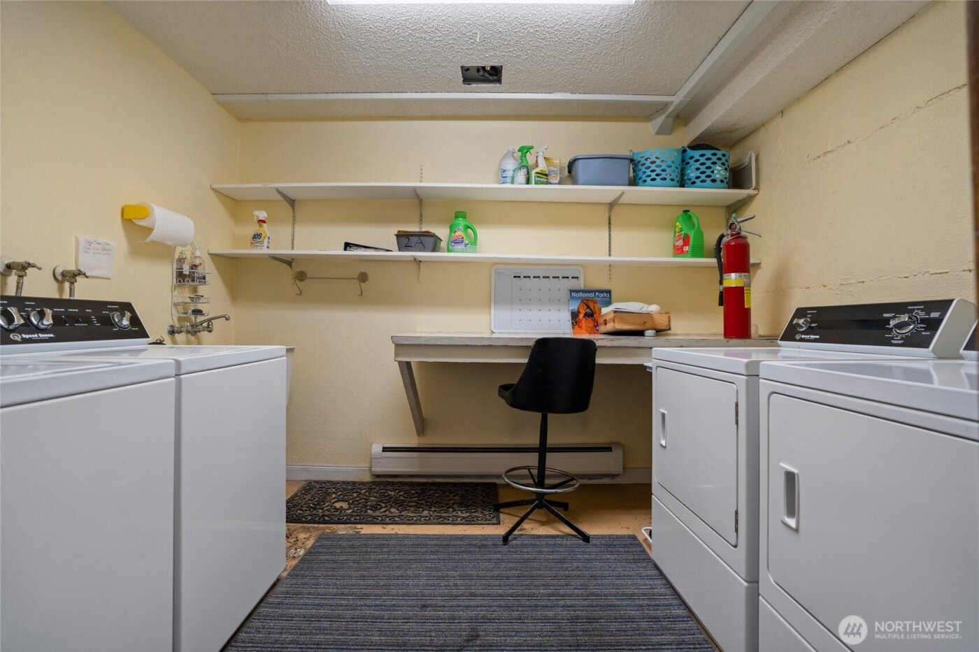 21 E Sullivan Street , Allyn, WA 98524-7606