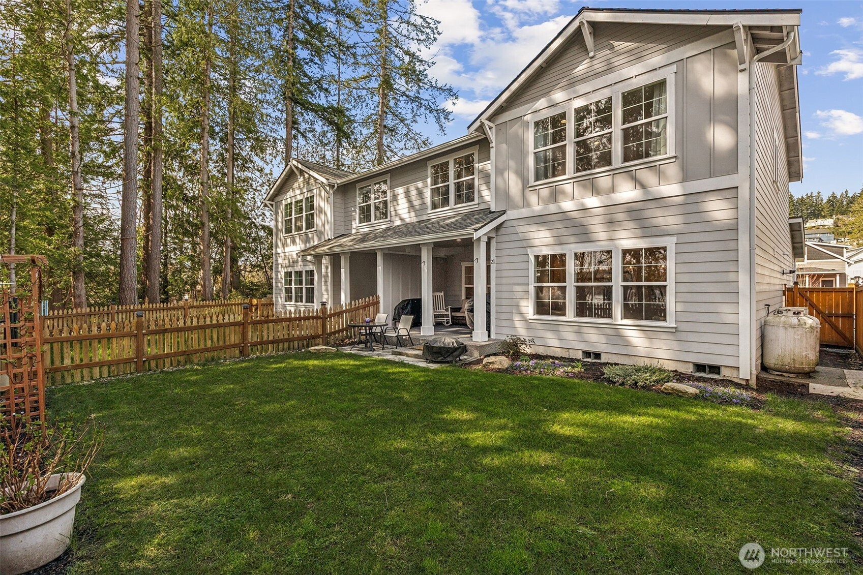 21 E Sullivan Street , Allyn, WA 98524-7606
