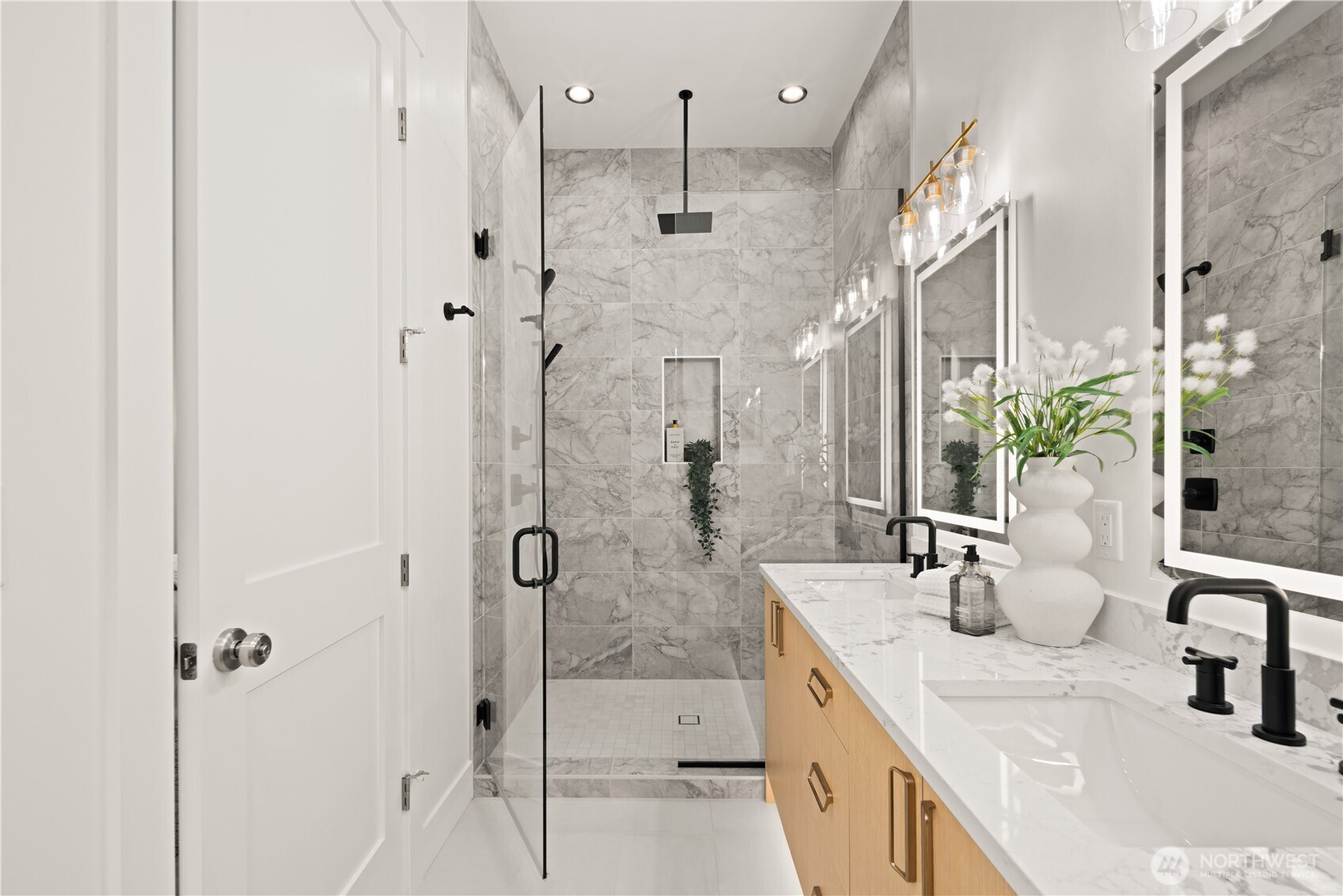 16656 NE 12th Street , Bellevue, WA 98008