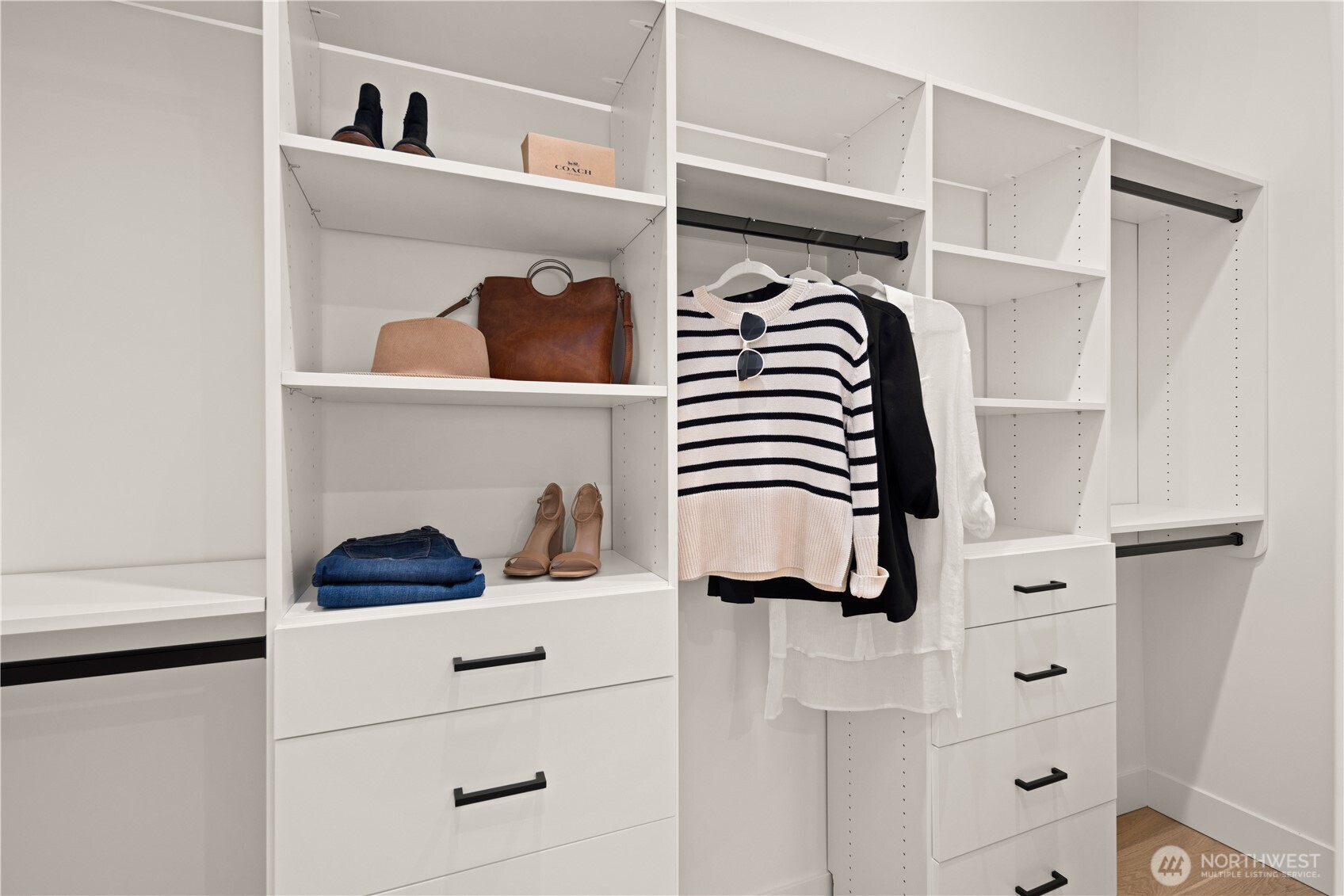 16656 NE 12th Street , Bellevue, WA 98008