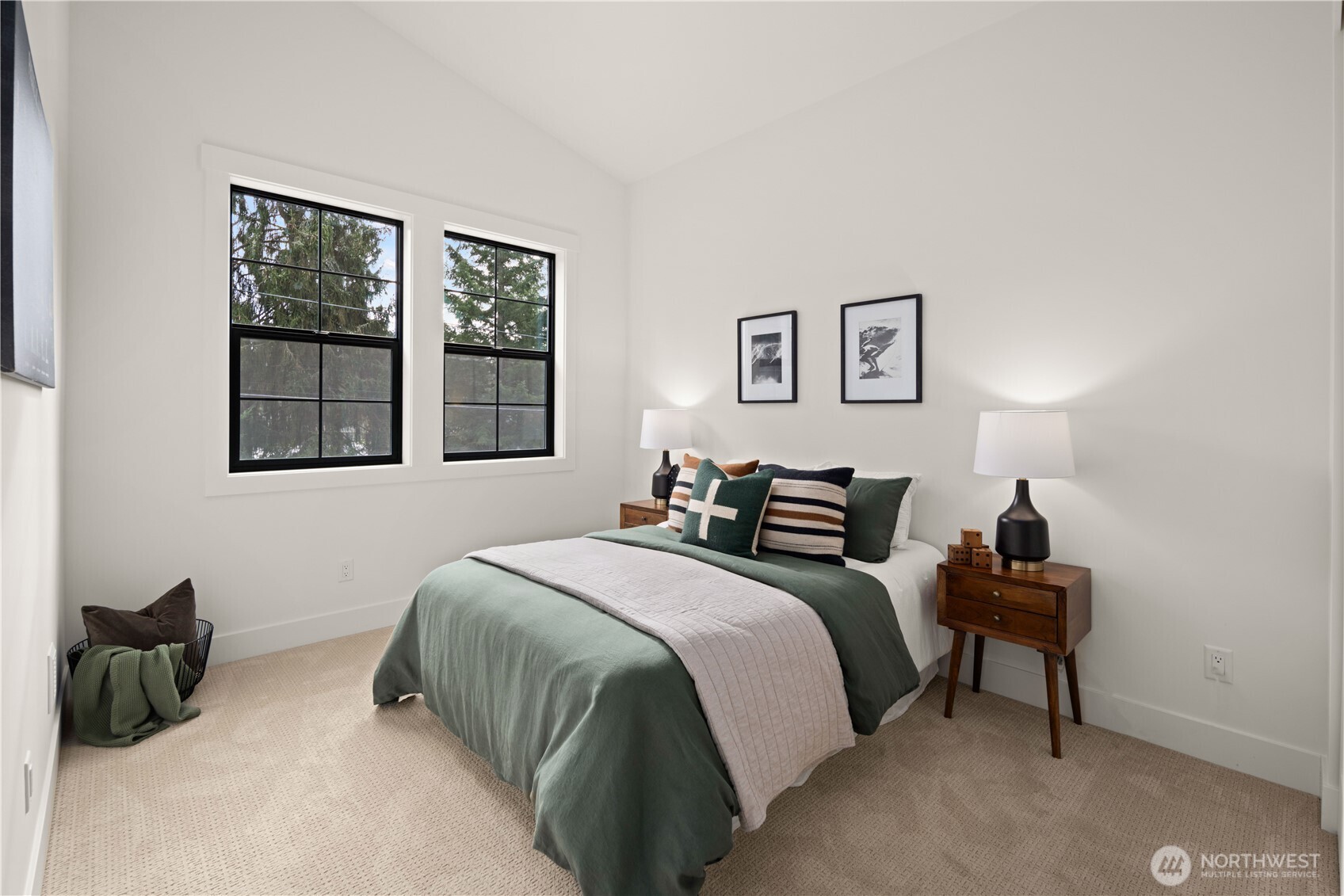 16656 NE 12th Street , Bellevue, WA 98008