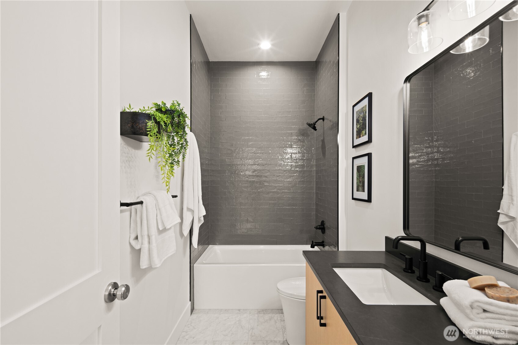 16656 NE 12th Street , Bellevue, WA 98008