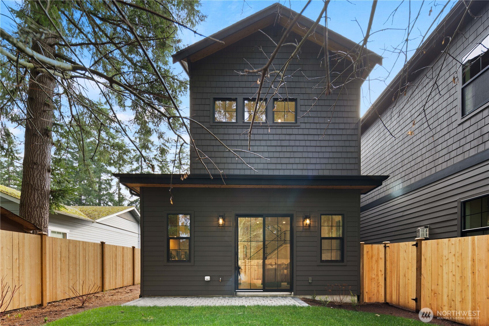 16656 NE 12th Street , Bellevue, WA 98008