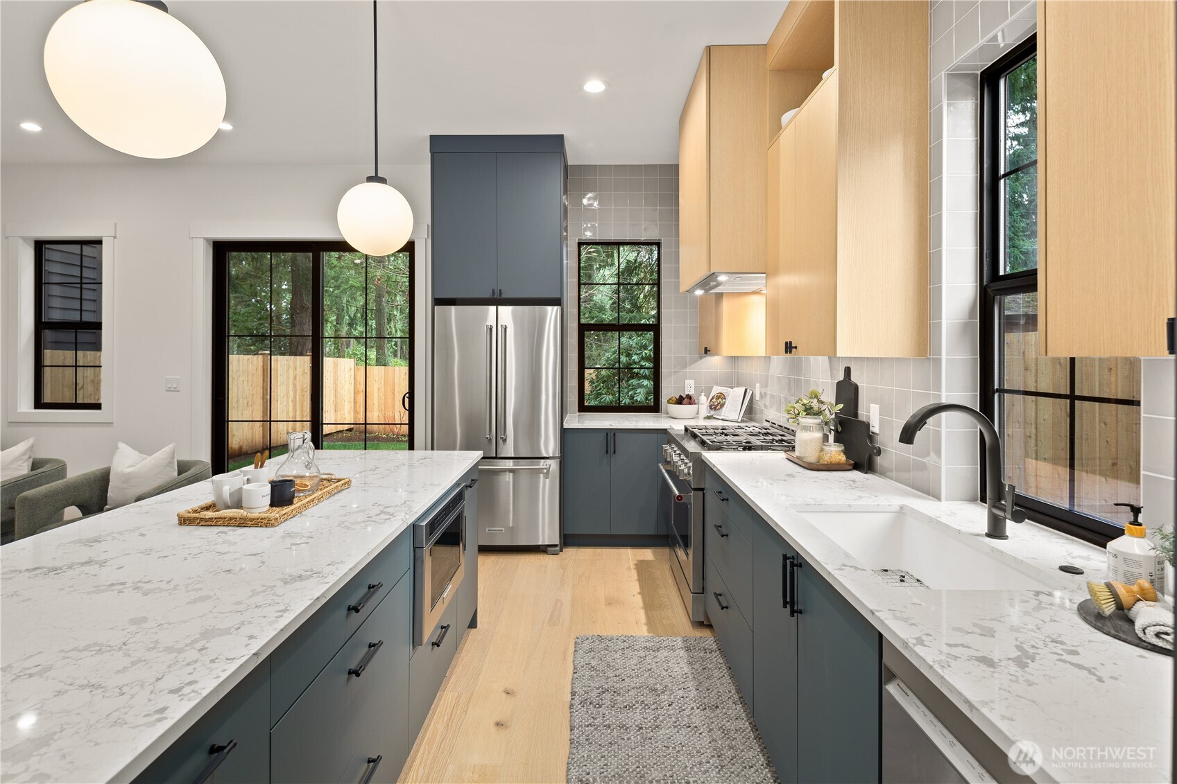 16656 NE 12th Street , Bellevue, WA 98008