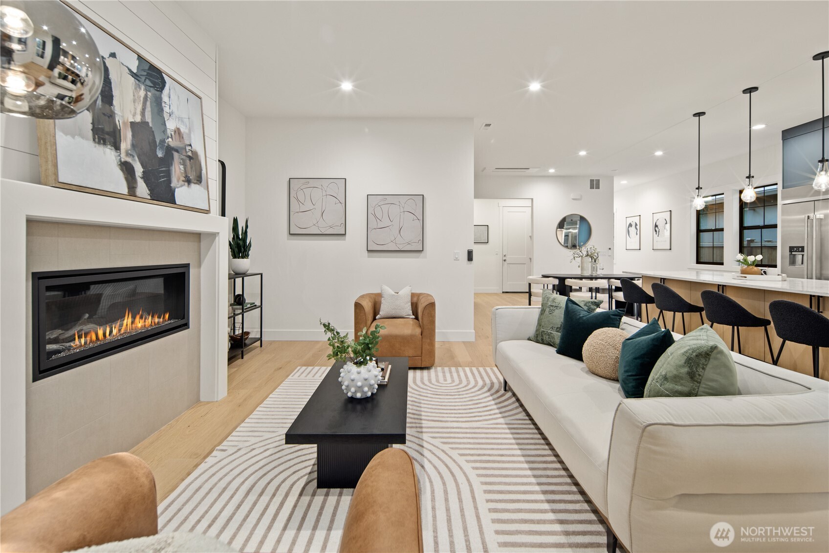 16656 NE 12th Street , Bellevue, WA 98008