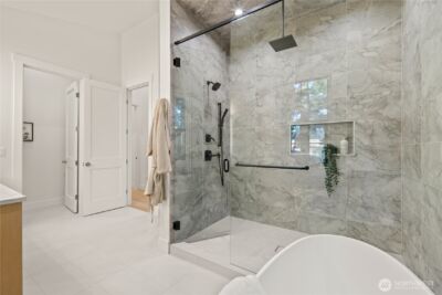 16656 NE 12th Street , Bellevue, WA 98008 - Photo 20