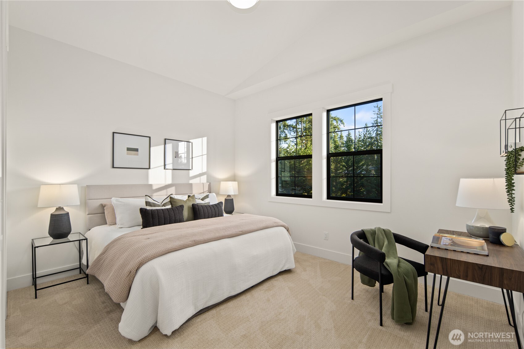 16654 NE 12th Street , Bellevue, WA 98008