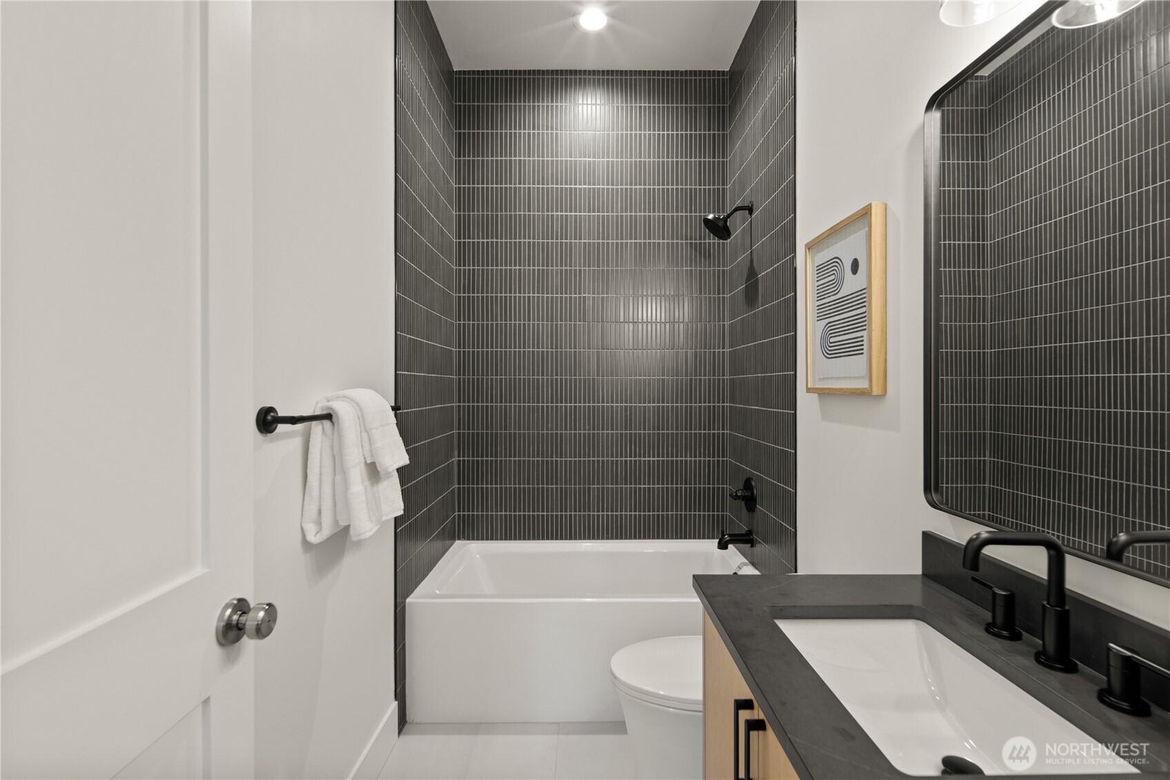 16654 NE 12th Street , Bellevue, WA 98008