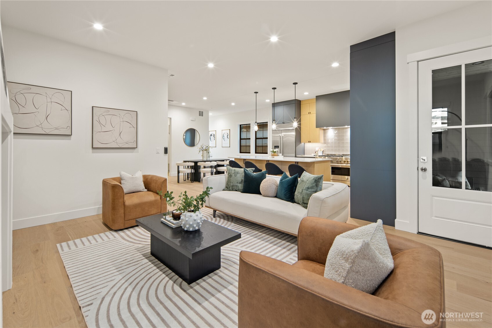 16654 NE 12th Street , Bellevue, WA 98008