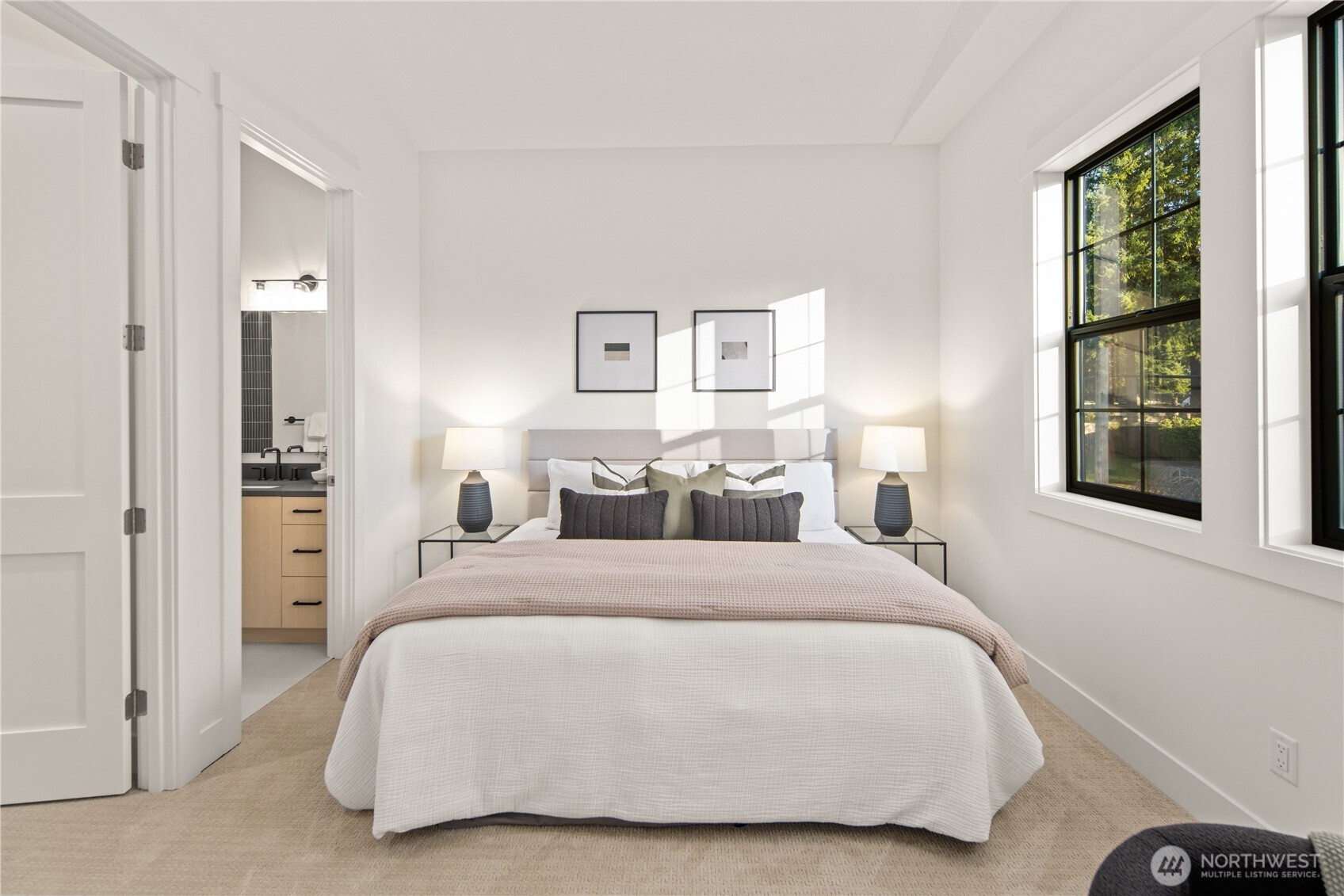 16654 NE 12th Street , Bellevue, WA 98008