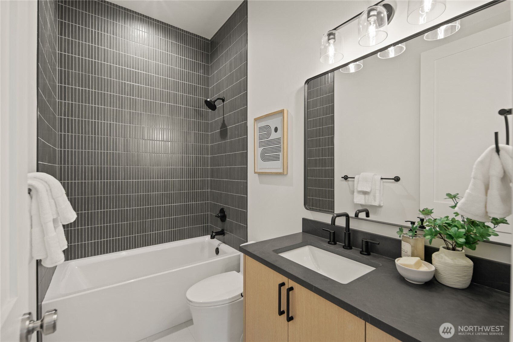 16654 NE 12th Street , Bellevue, WA 98008