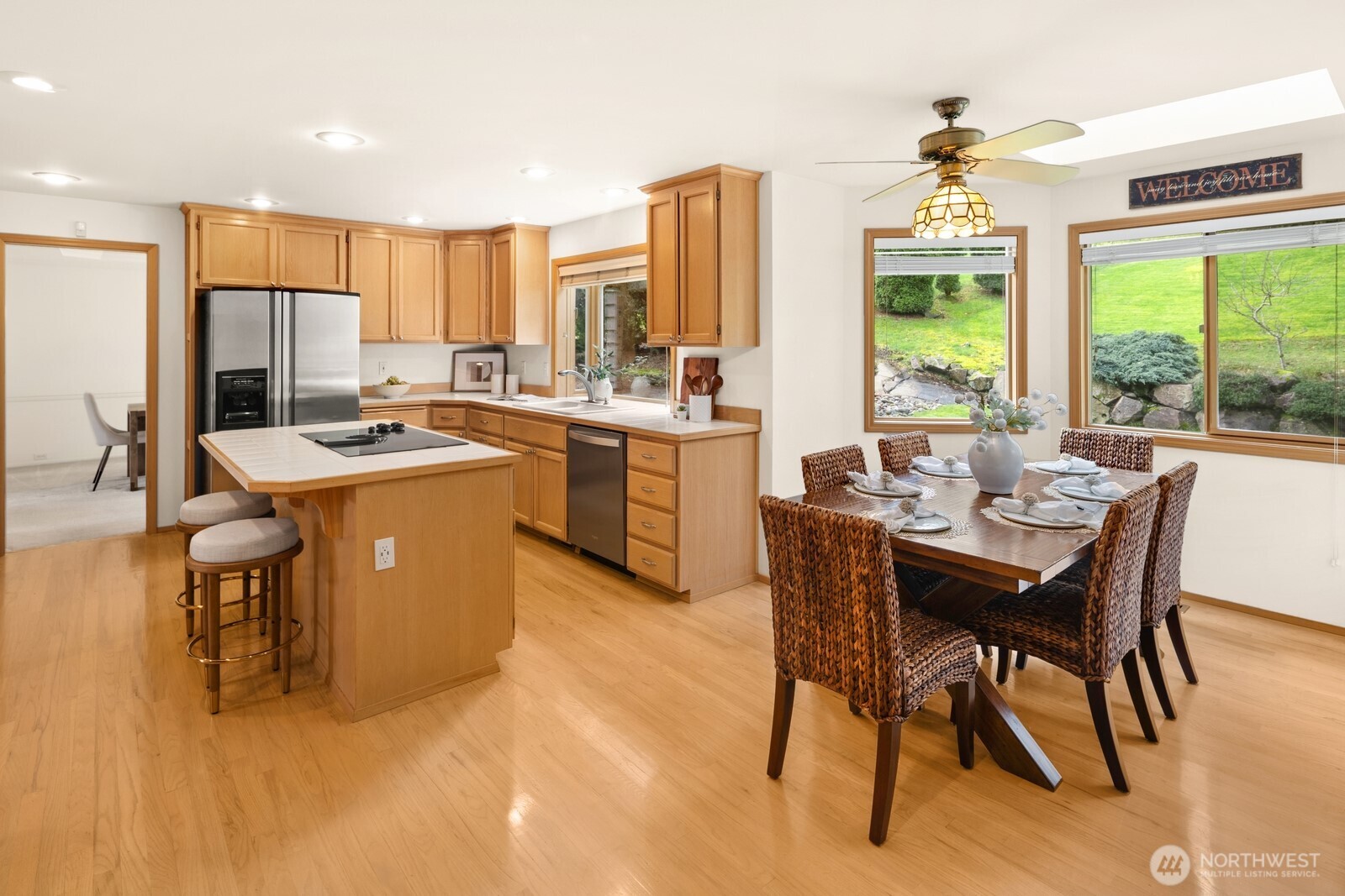 17421 190th Ave SE , Renton, WA 98058