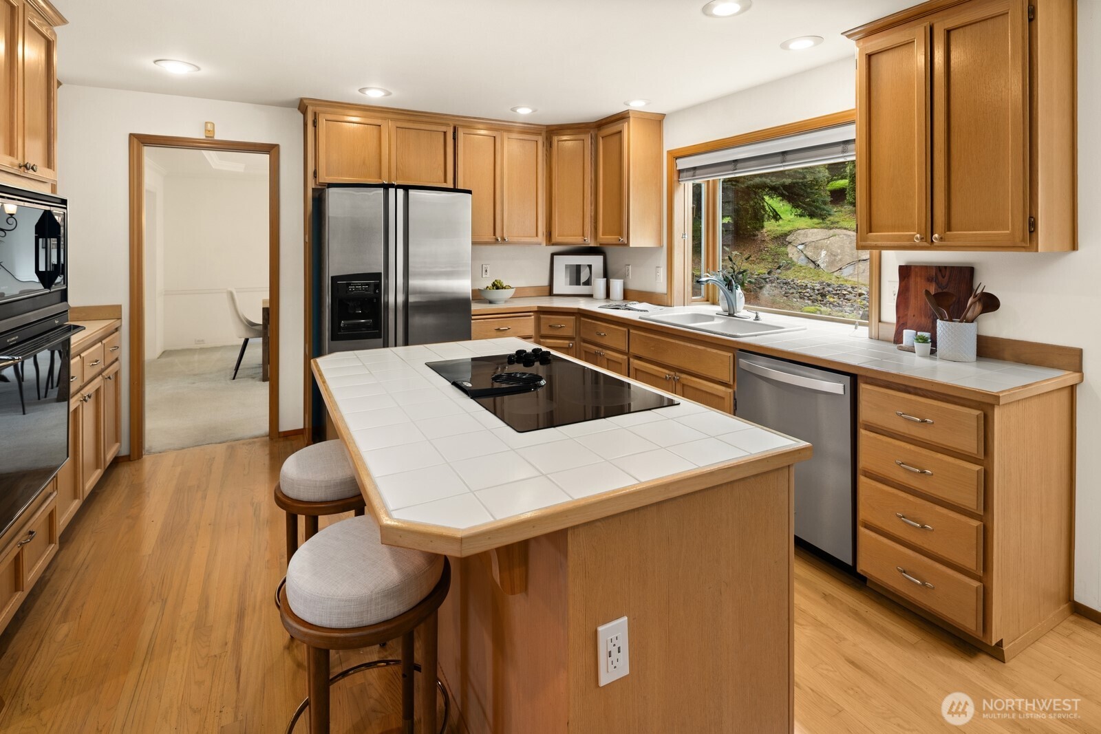 17421 190th Ave SE , Renton, WA 98058