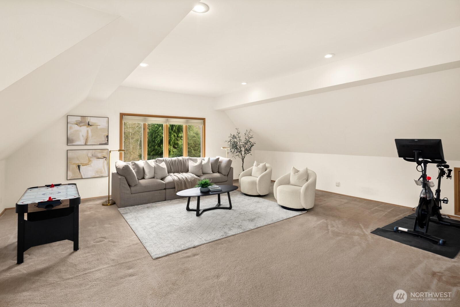 17421 190th Ave SE , Renton, WA 98058