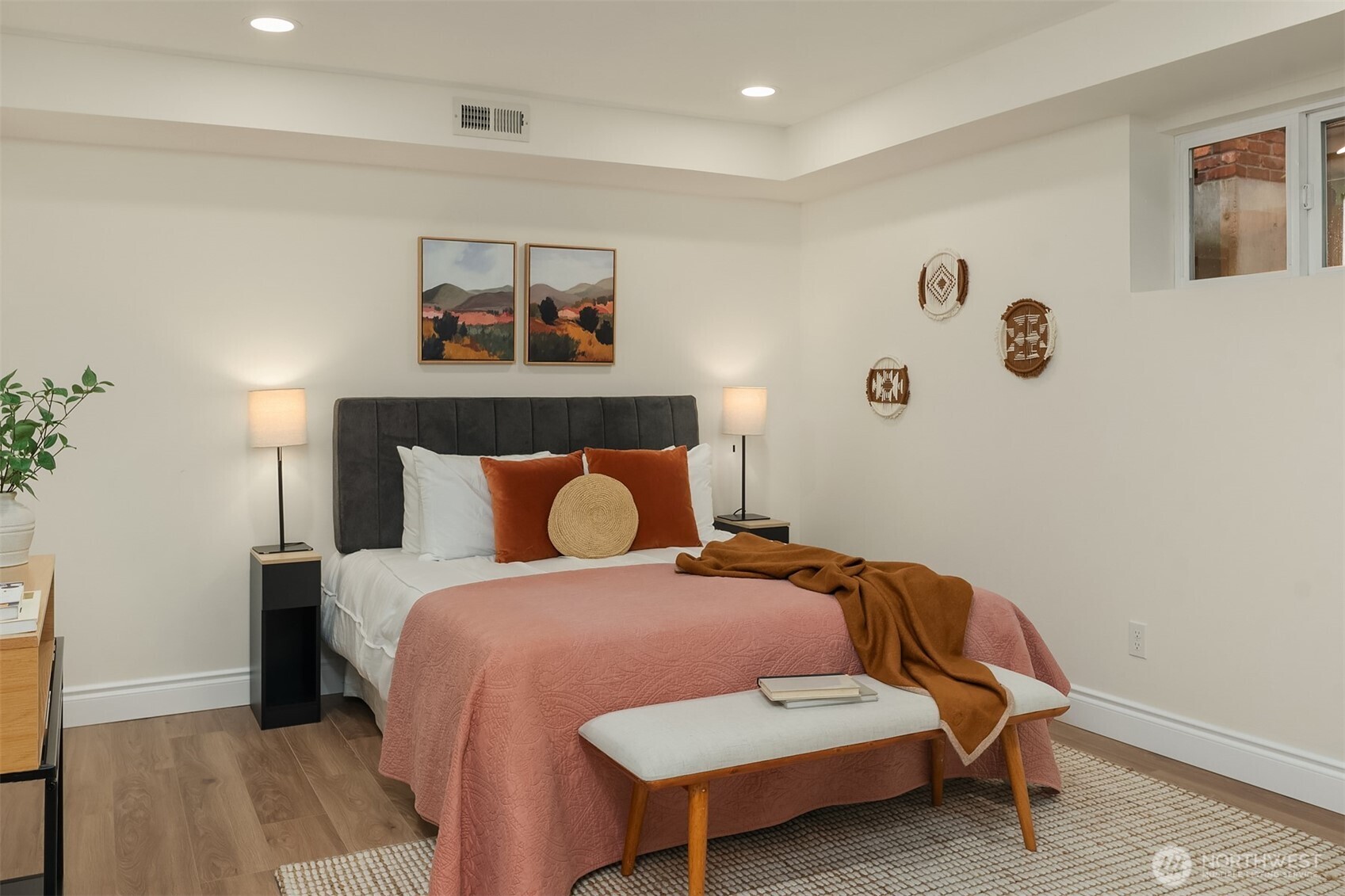 7039 39th Avenue NE, Seattle, WA 98115