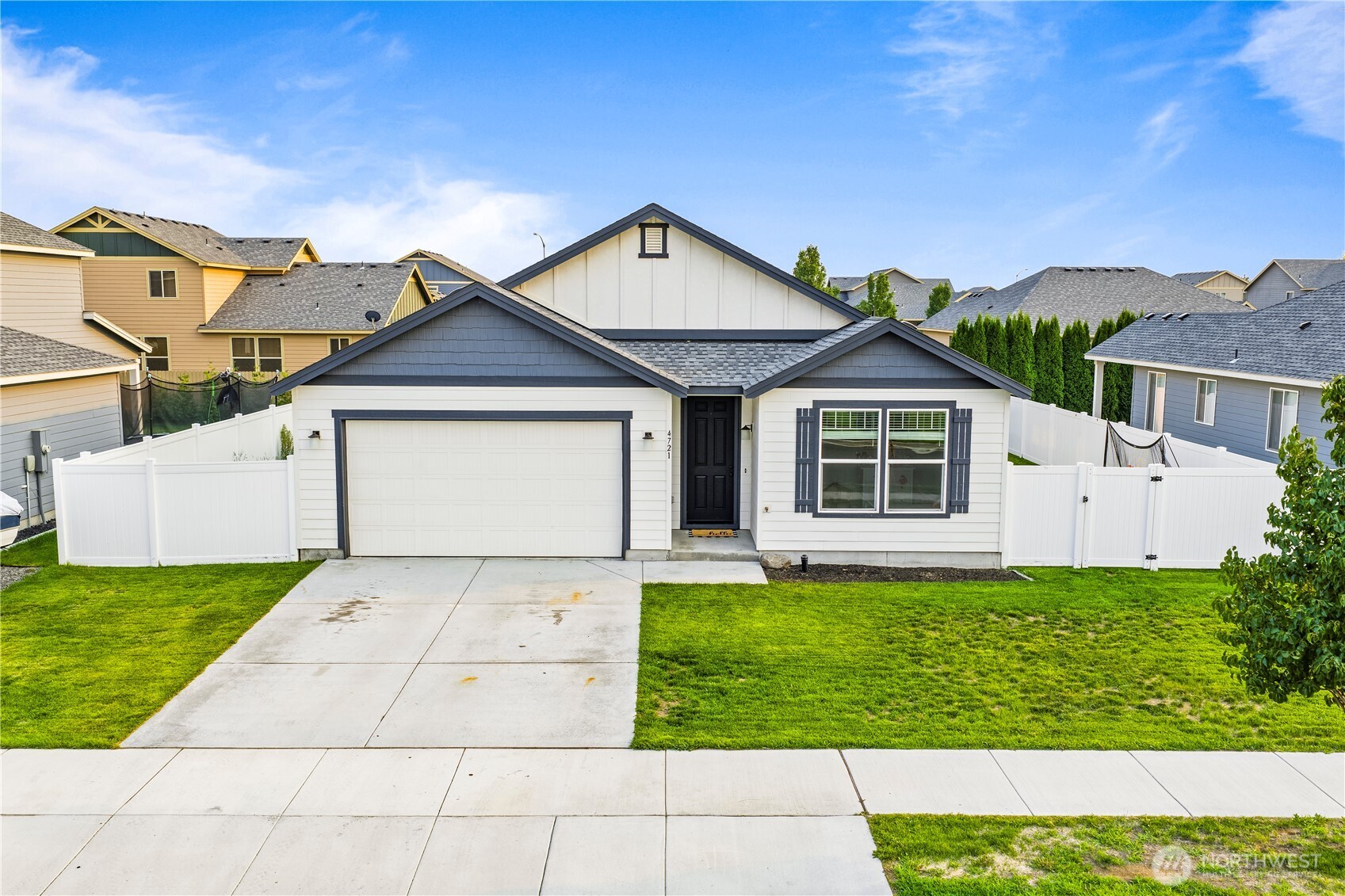 4721 W Owl Street , Moses Lake, WA 98837