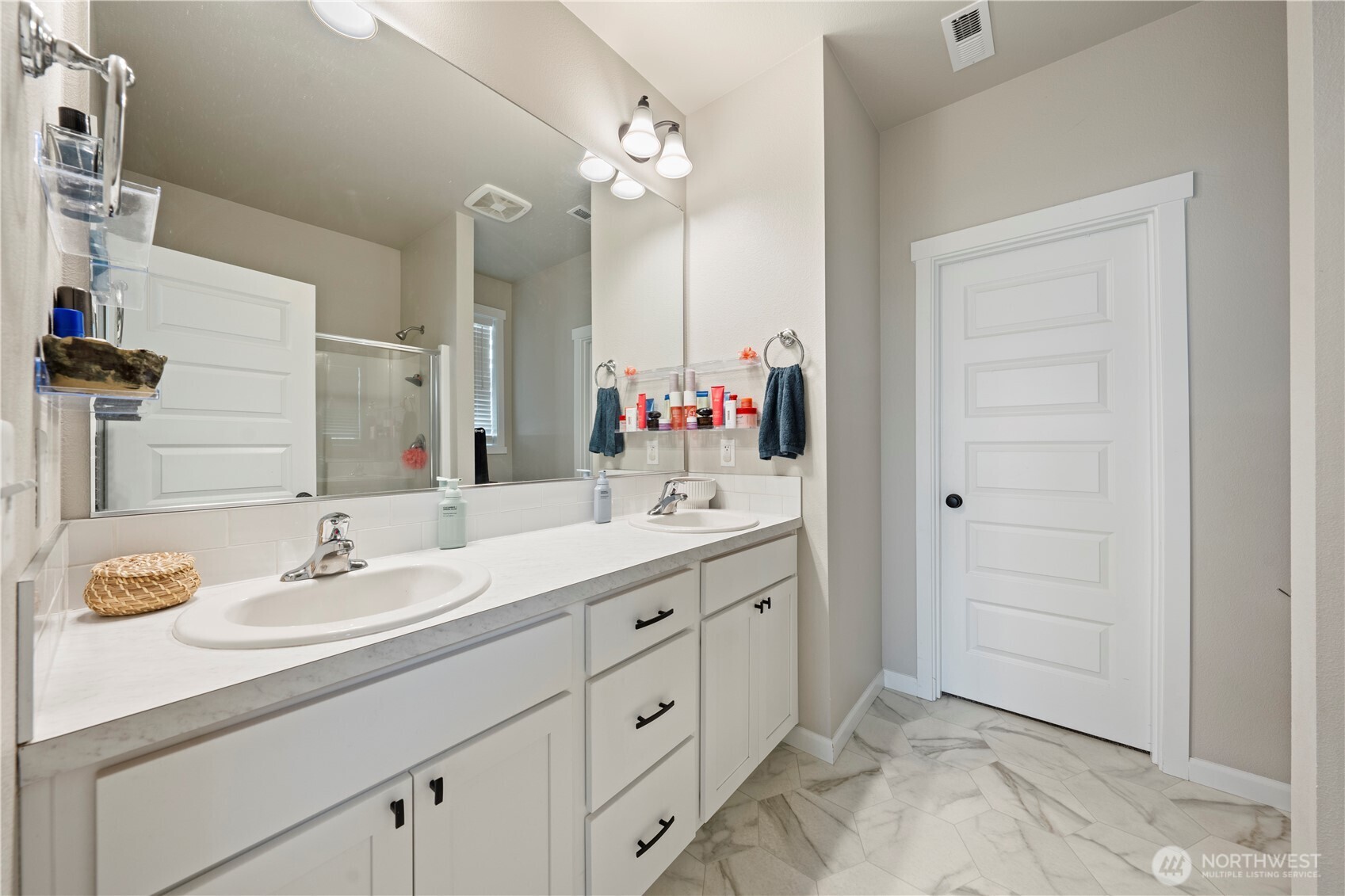 4721 W Owl Street , Moses Lake, WA 98837