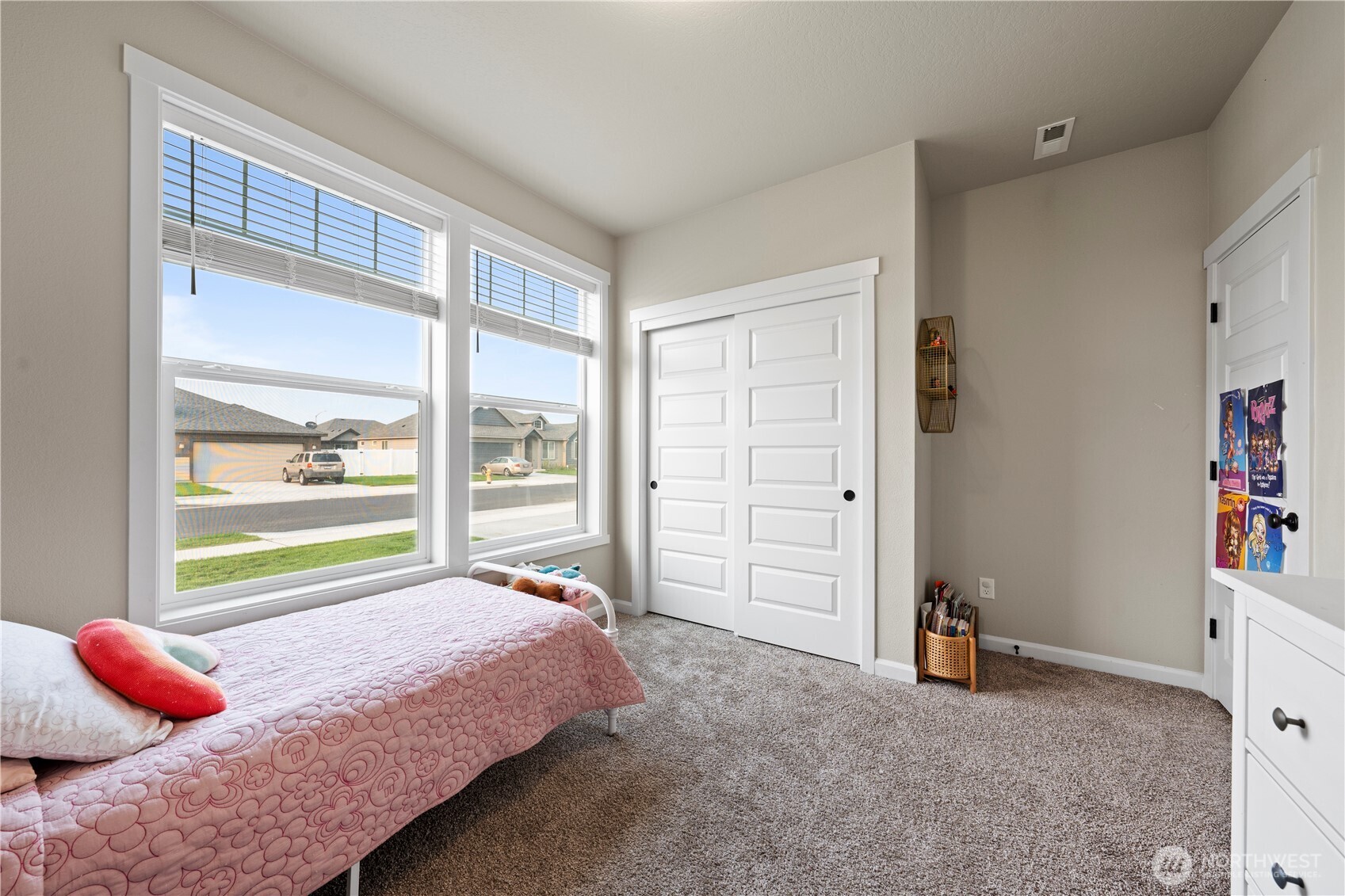 4721 W Owl Street , Moses Lake, WA 98837