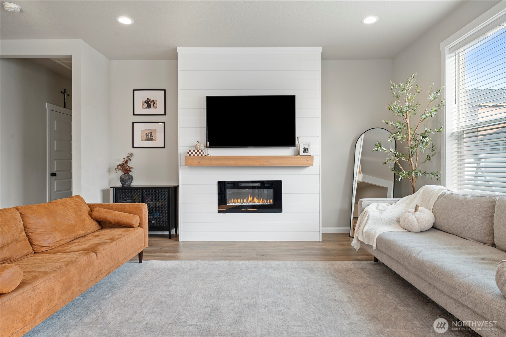 4721 W Owl Street , Moses Lake, WA 98837