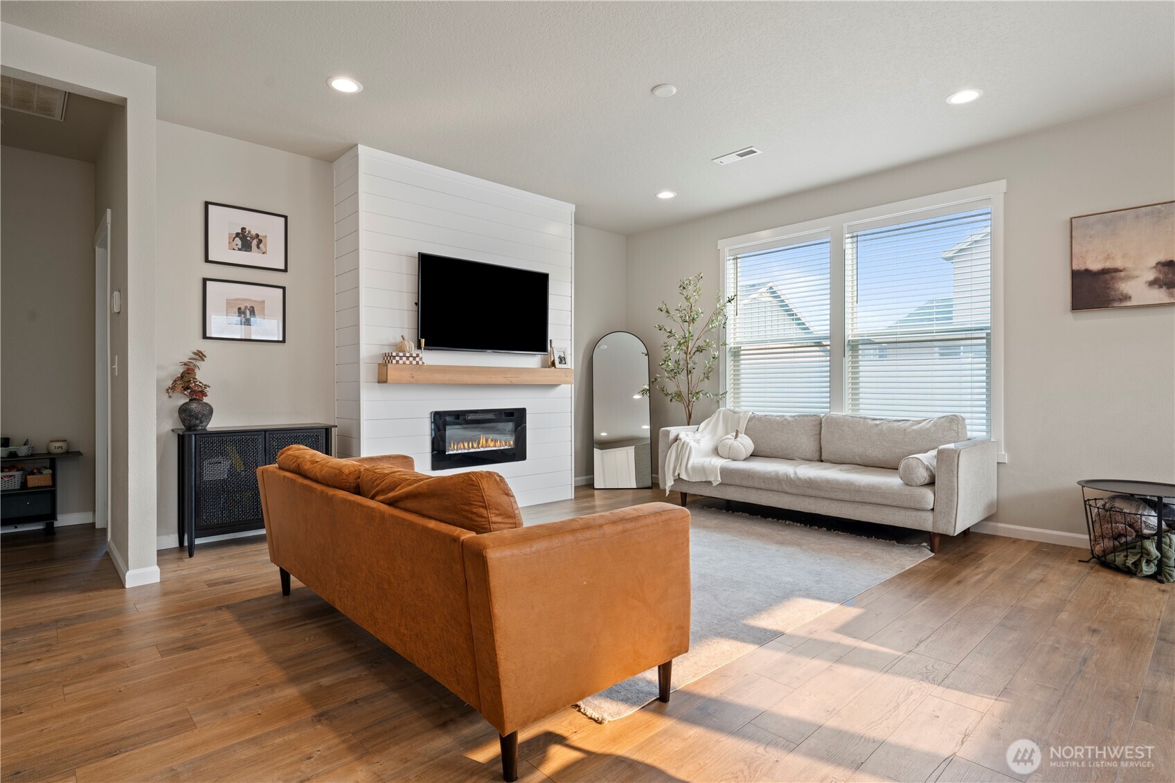 4721 W Owl Street , Moses Lake, WA 98837