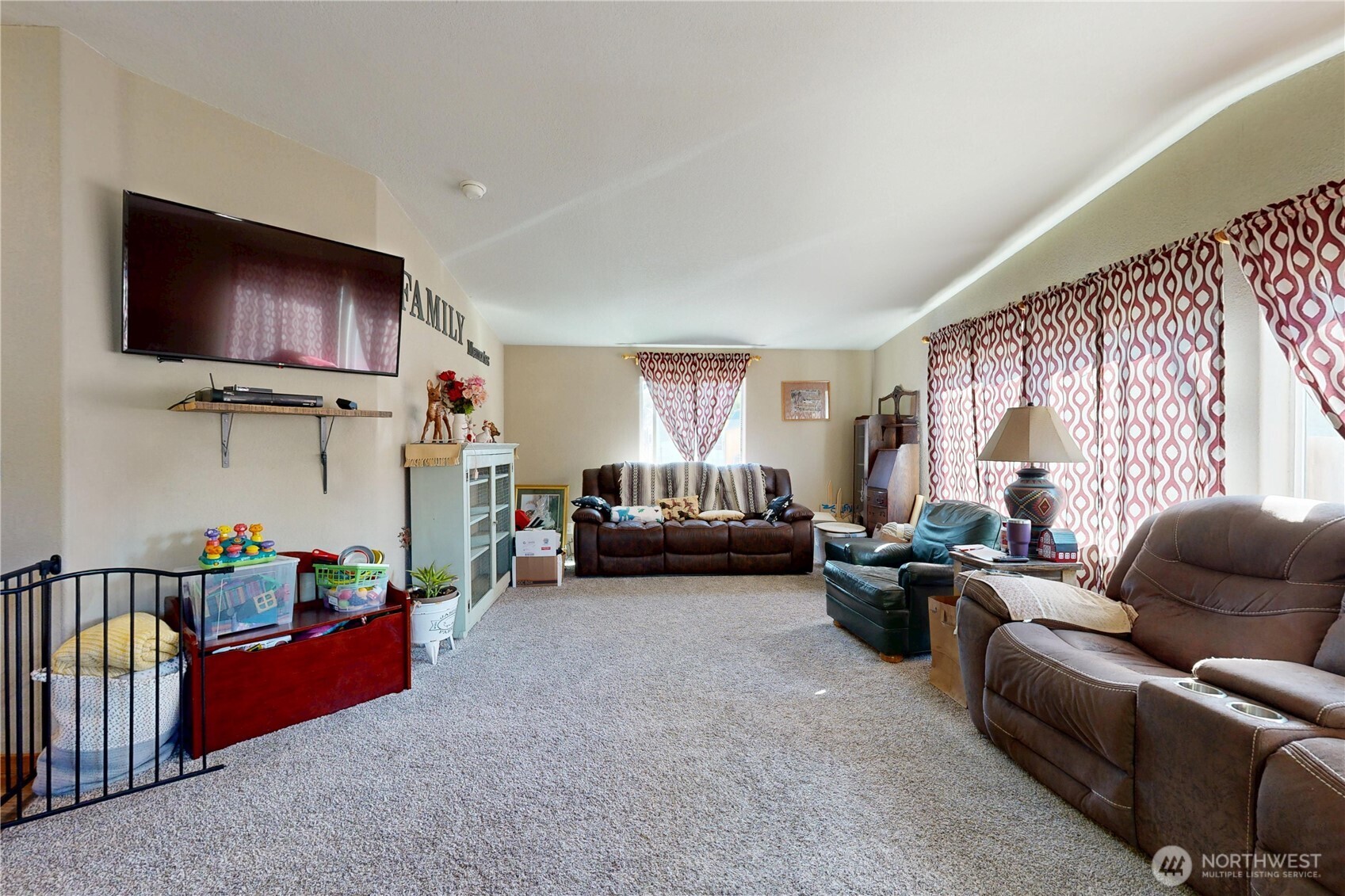 165 Harmon Street , Waitsburg, WA 99361