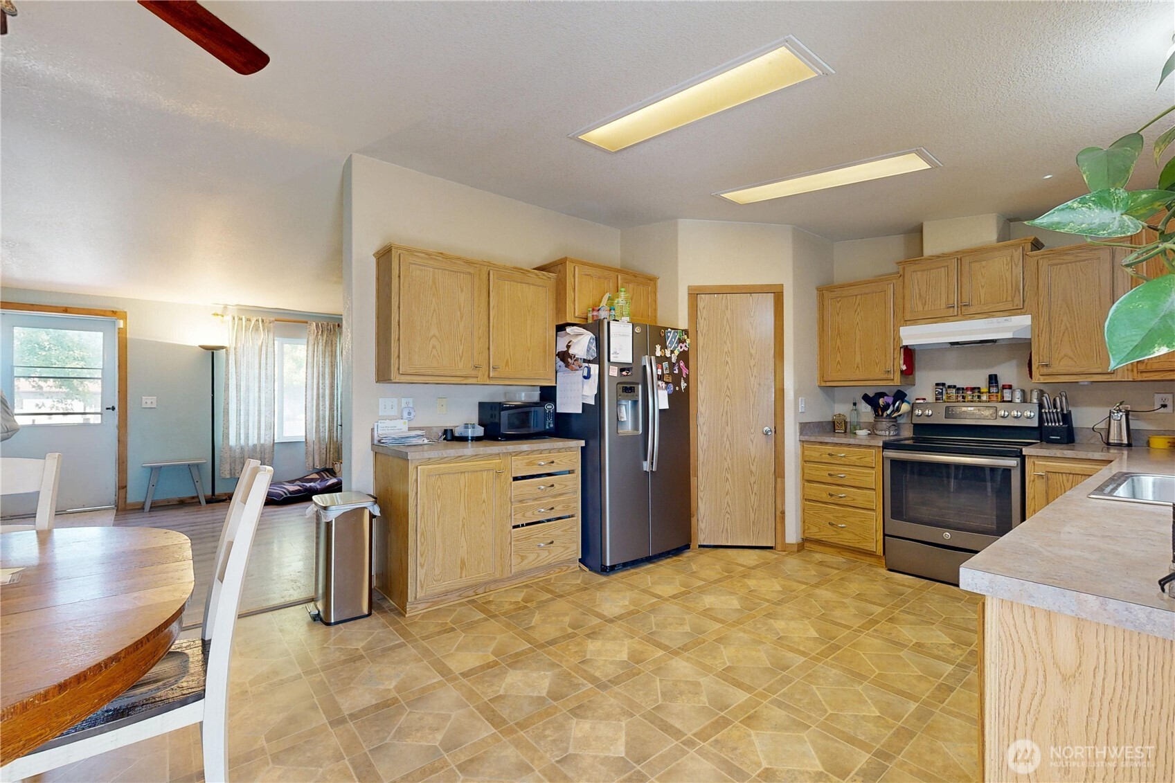 165 Harmon Street , Waitsburg, WA 99361