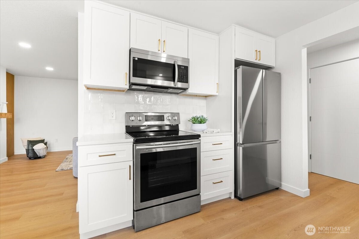 7640 Mesplay Avenue SE, Lacey, WA 98503-1810