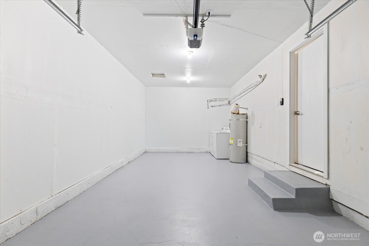 7640 Mesplay Avenue SE, Lacey, WA 98503-1810