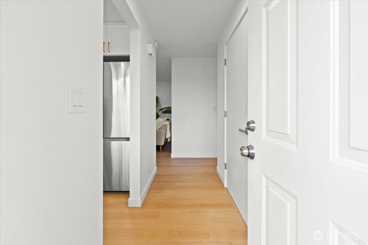 7640 Mesplay Avenue SE, Lacey, WA 98503-1810