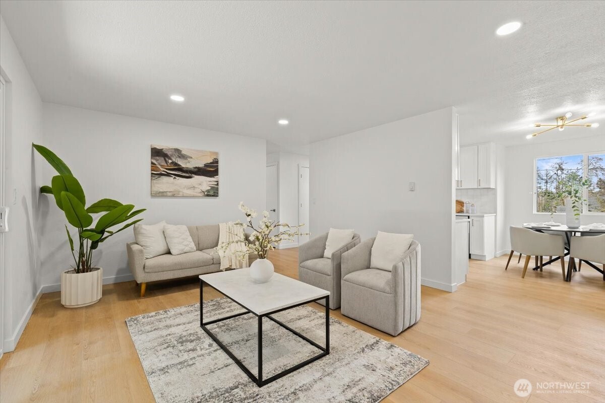 7640 Mesplay Avenue SE, Lacey, WA 98503-1810