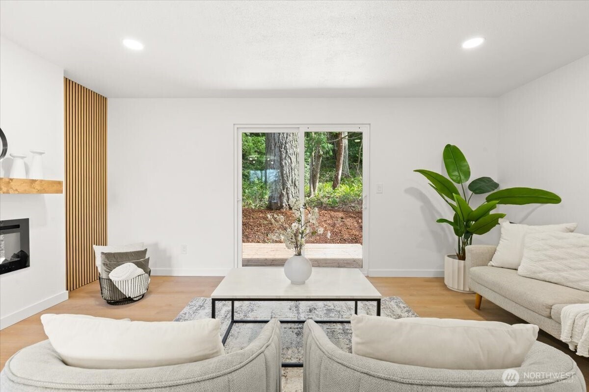 7640 Mesplay Avenue SE, Lacey, WA 98503-1810