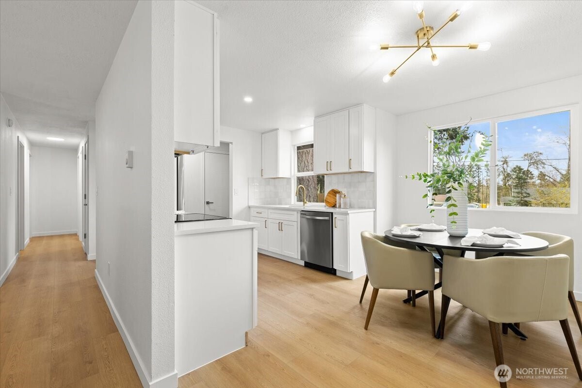 7640 Mesplay Avenue SE, Lacey, WA 98503-1810