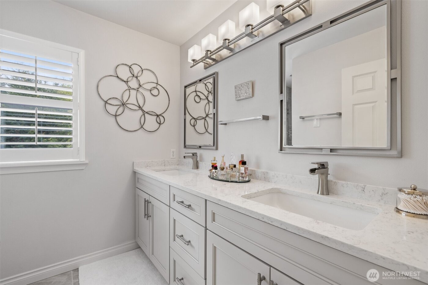 5101 Delaware Avenue , Everett, WA 98203