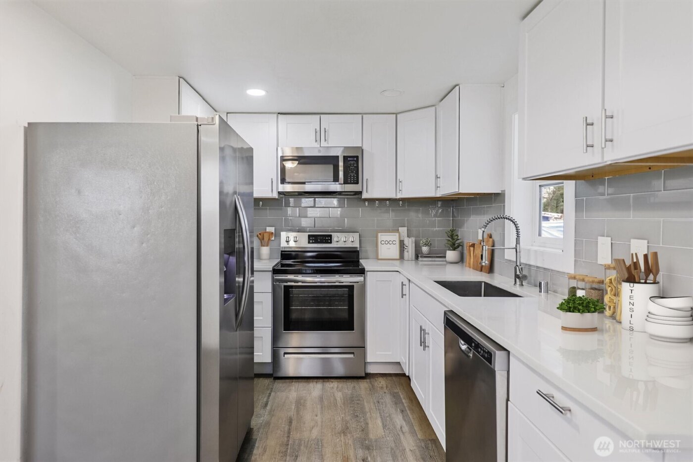 11019 NE 104TH Street , Kirkland, WA 98033-4779