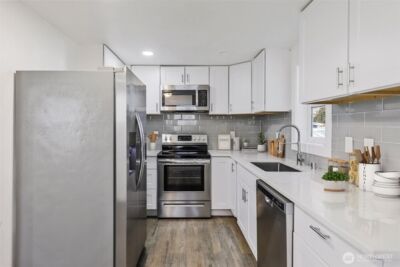 11019 NE 104TH Street , Kirkland, WA 98033-4779 - Photo 11