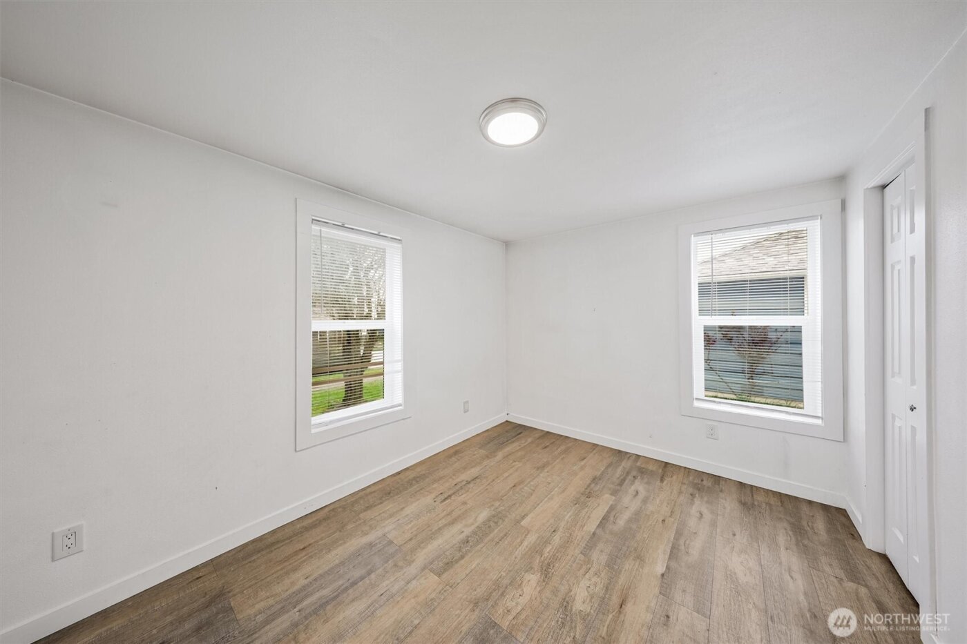 11019 NE 104TH Street , Kirkland, WA 98033-4779