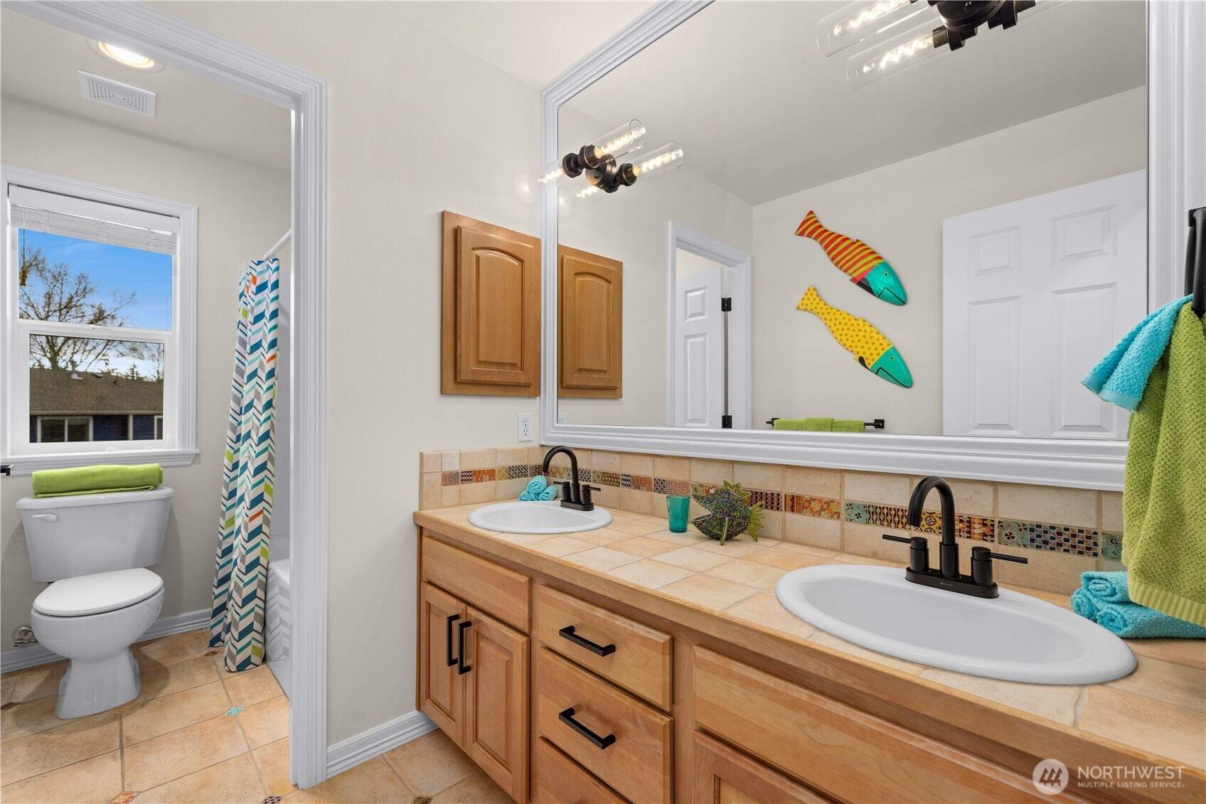 11019 NE 104TH Street , Kirkland, WA 98033-4779