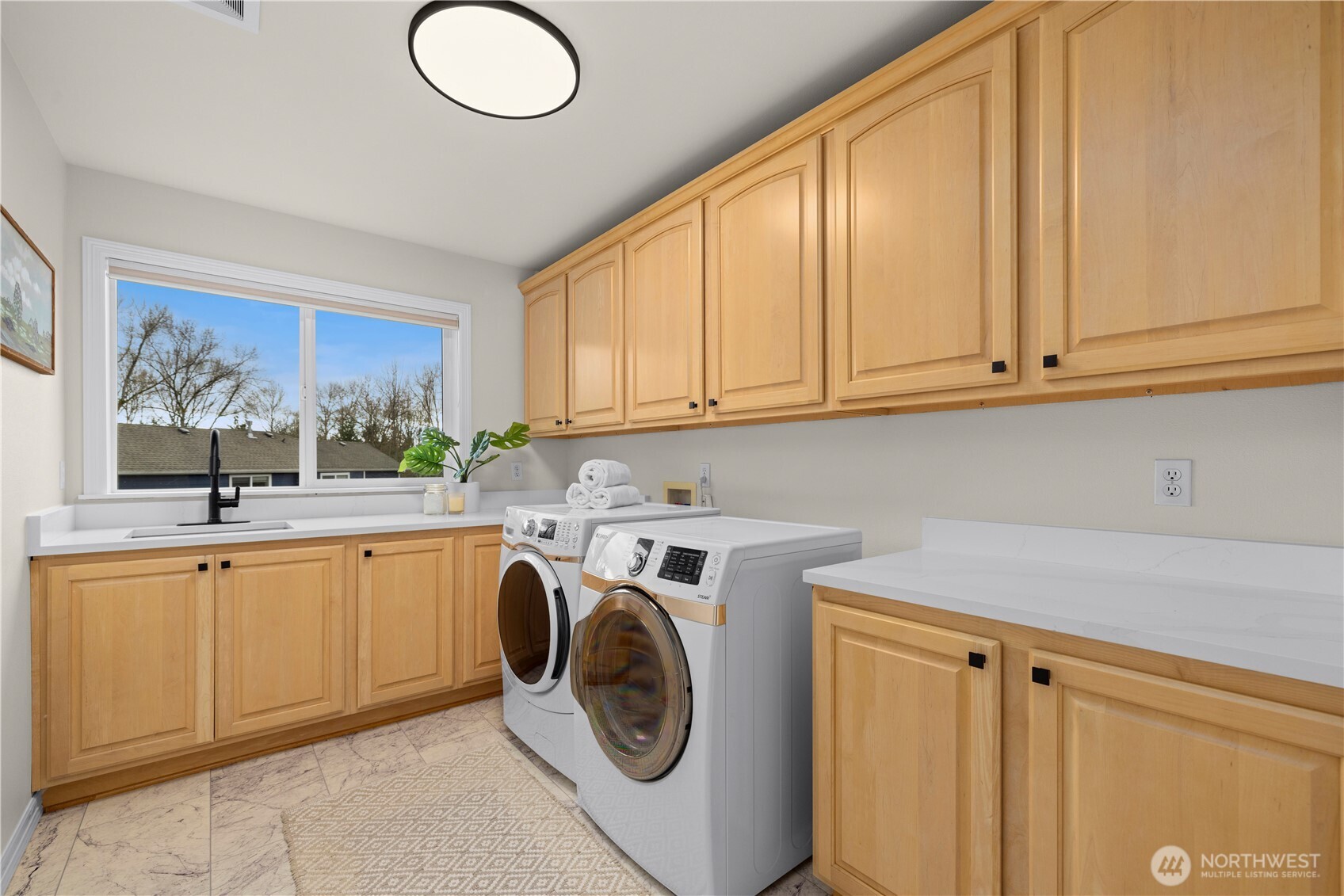 11019 NE 104TH Street , Kirkland, WA 98033-4779