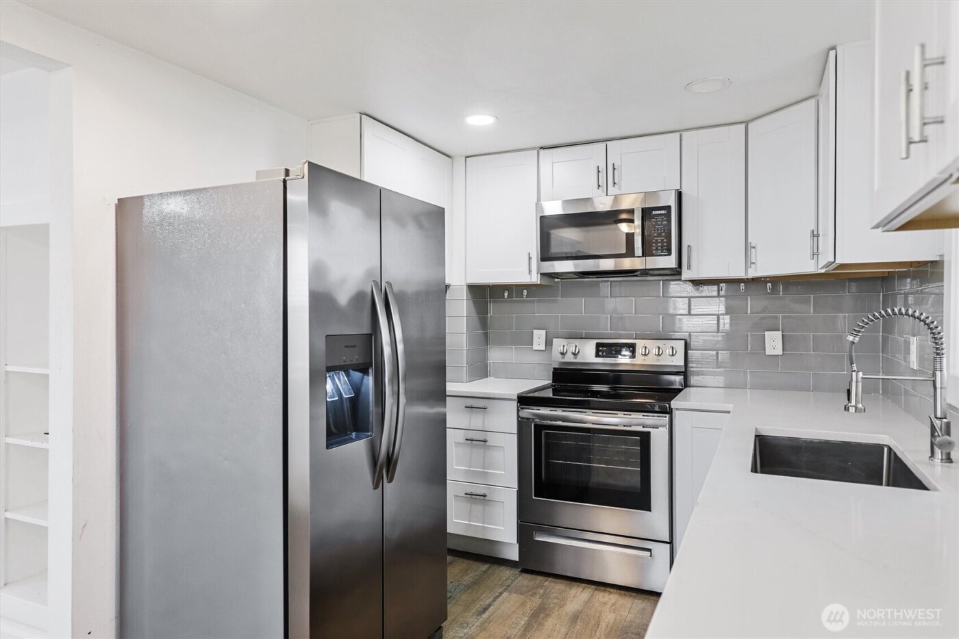 11019 NE 104TH Street , Kirkland, WA 98033-4779