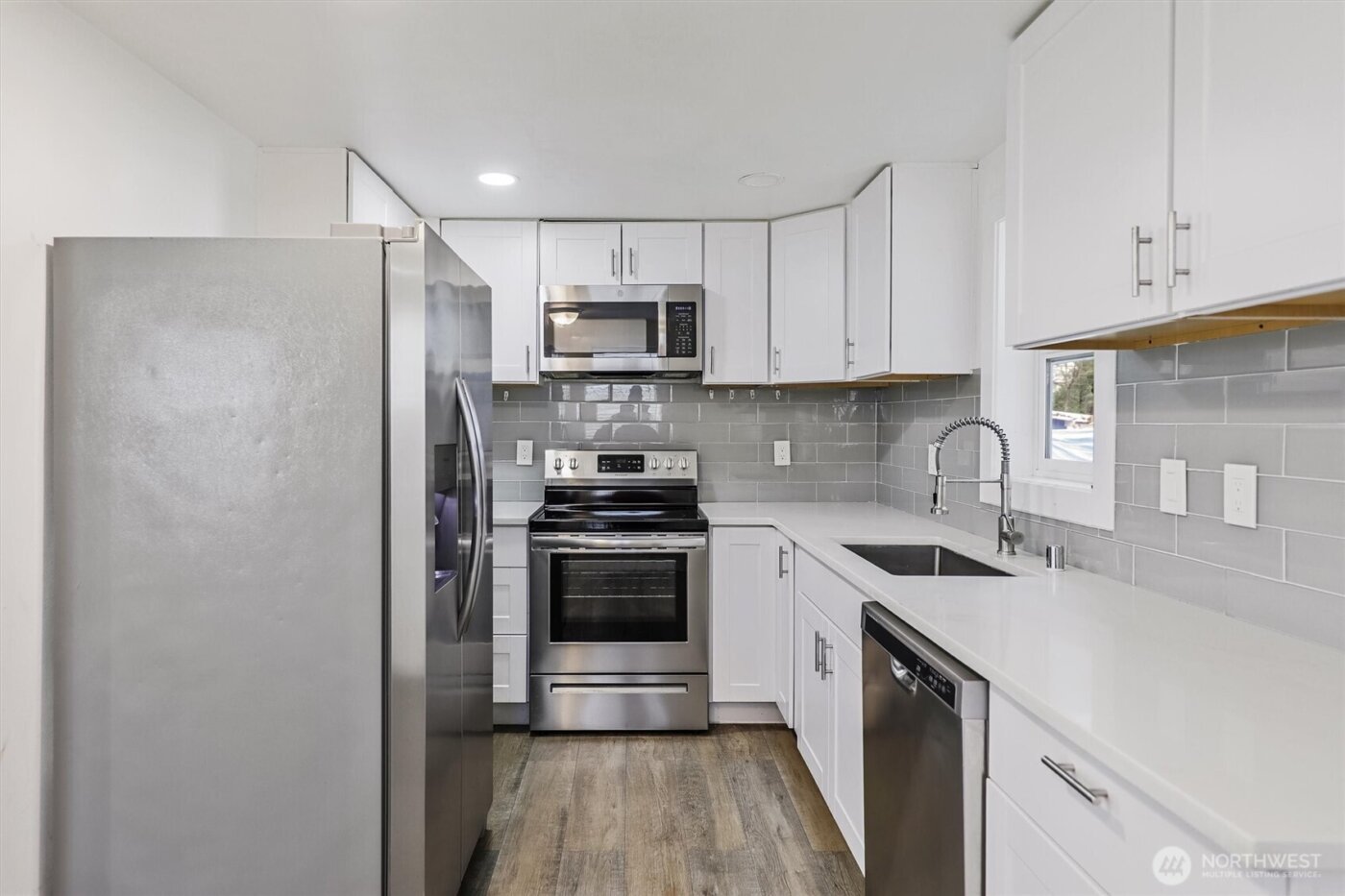 11019 NE 104TH Street , Kirkland, WA 98033-4779