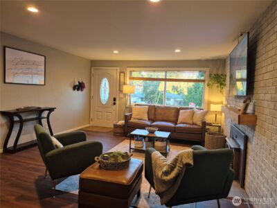 18821 SE 214th Street , Renton, WA 98058 - Photo 5