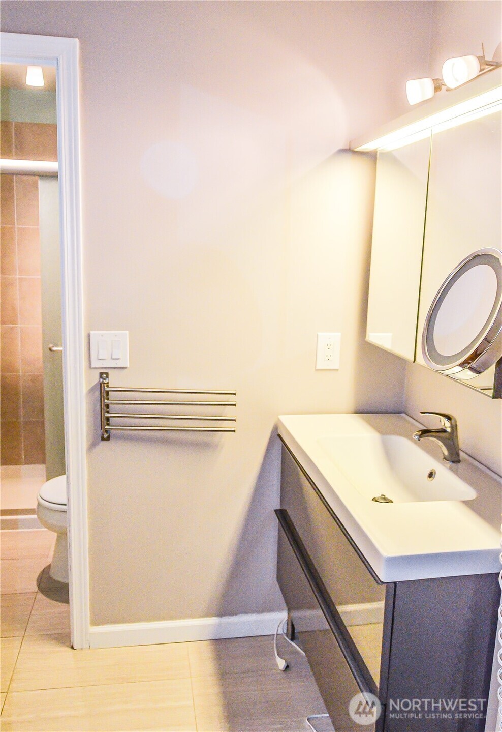 3838 Lake Washington Boulevard SE #B-5, Bellevue, WA 98006