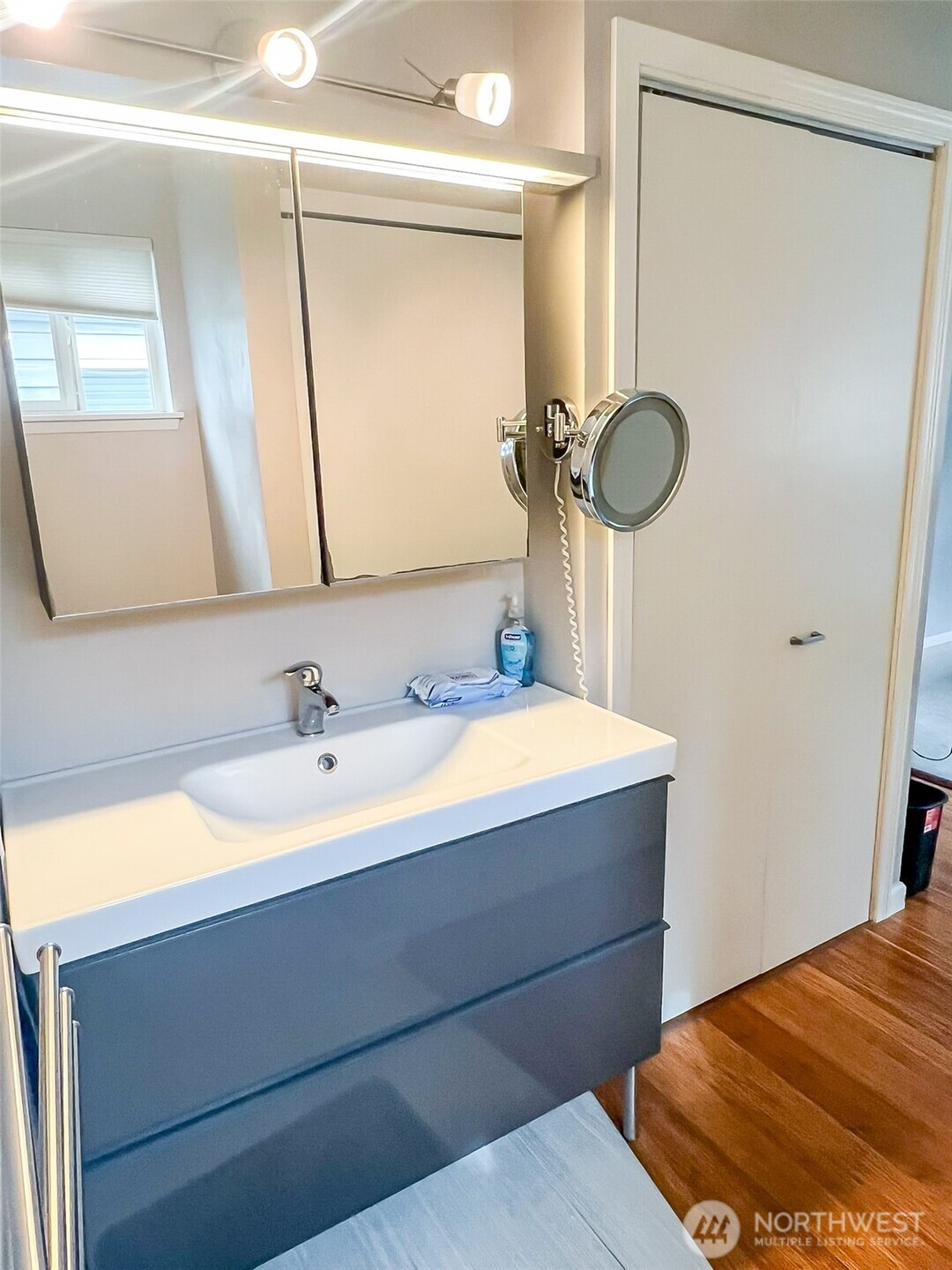 3838 Lake Washington Boulevard SE #B-5, Bellevue, WA 98006