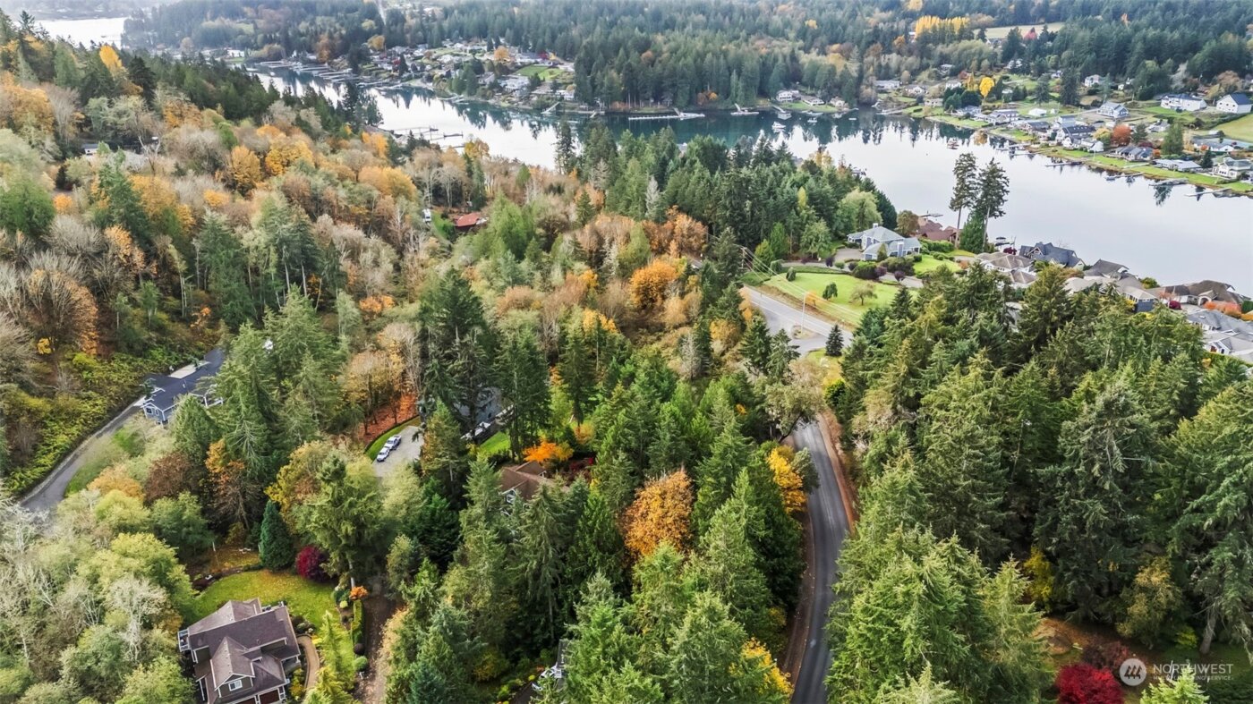 3838 Lake Washington Boulevard SE #B-5, Bellevue, WA 98006