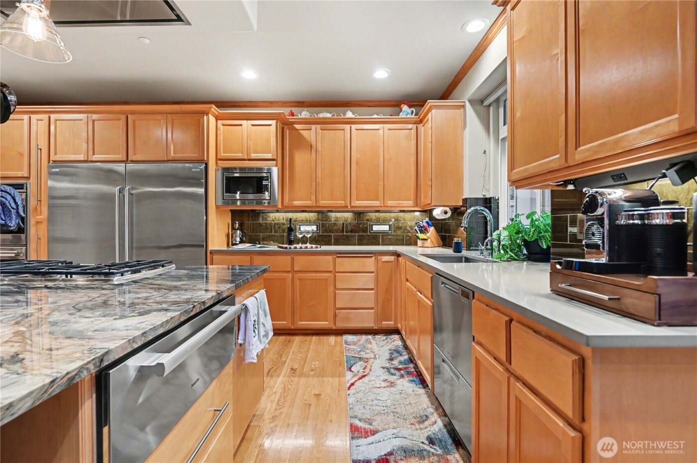 1706 111th Avenue NE, Bellevue, WA 98004