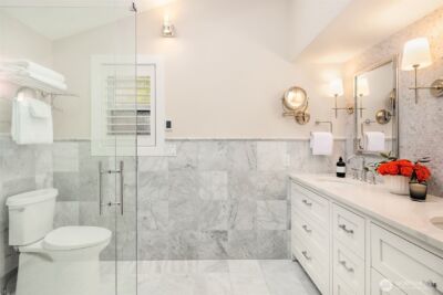 9642 Hilltop Road , Bellevue, WA 98004 - Photo 22